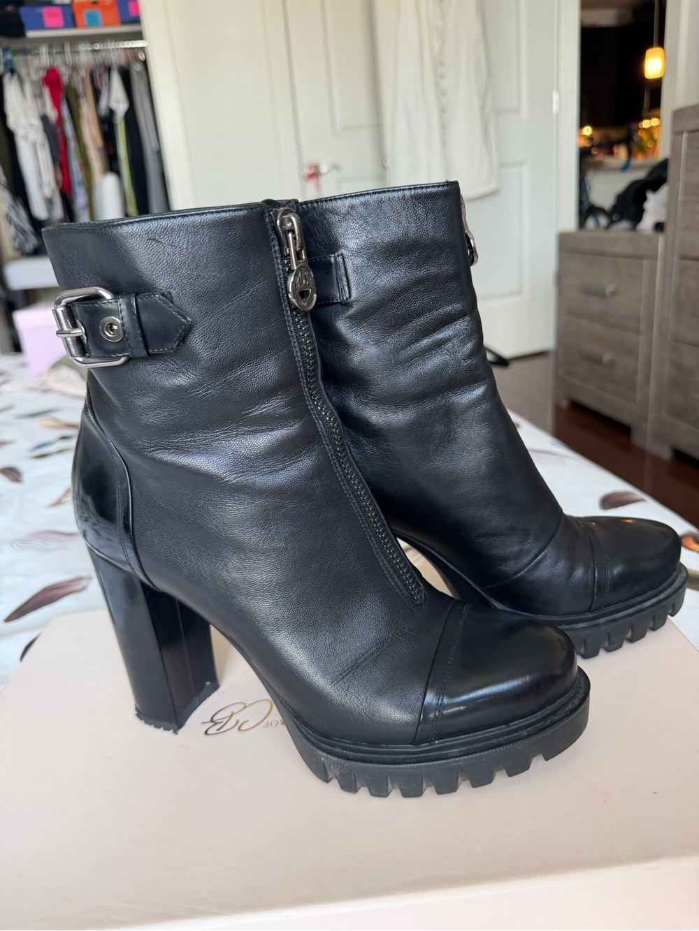 Loriblu Italian Black Leather High-Heel Lug Ankle Boots